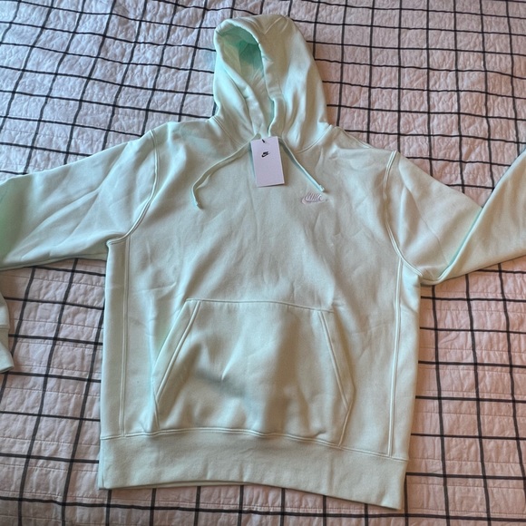 Nike jacket - Picture 2 of 5